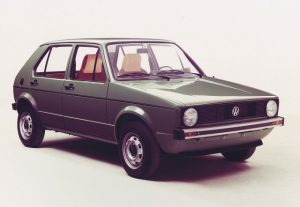 Read more about the article Astazi se implinesc 45 ani de Volkswagen GOLF